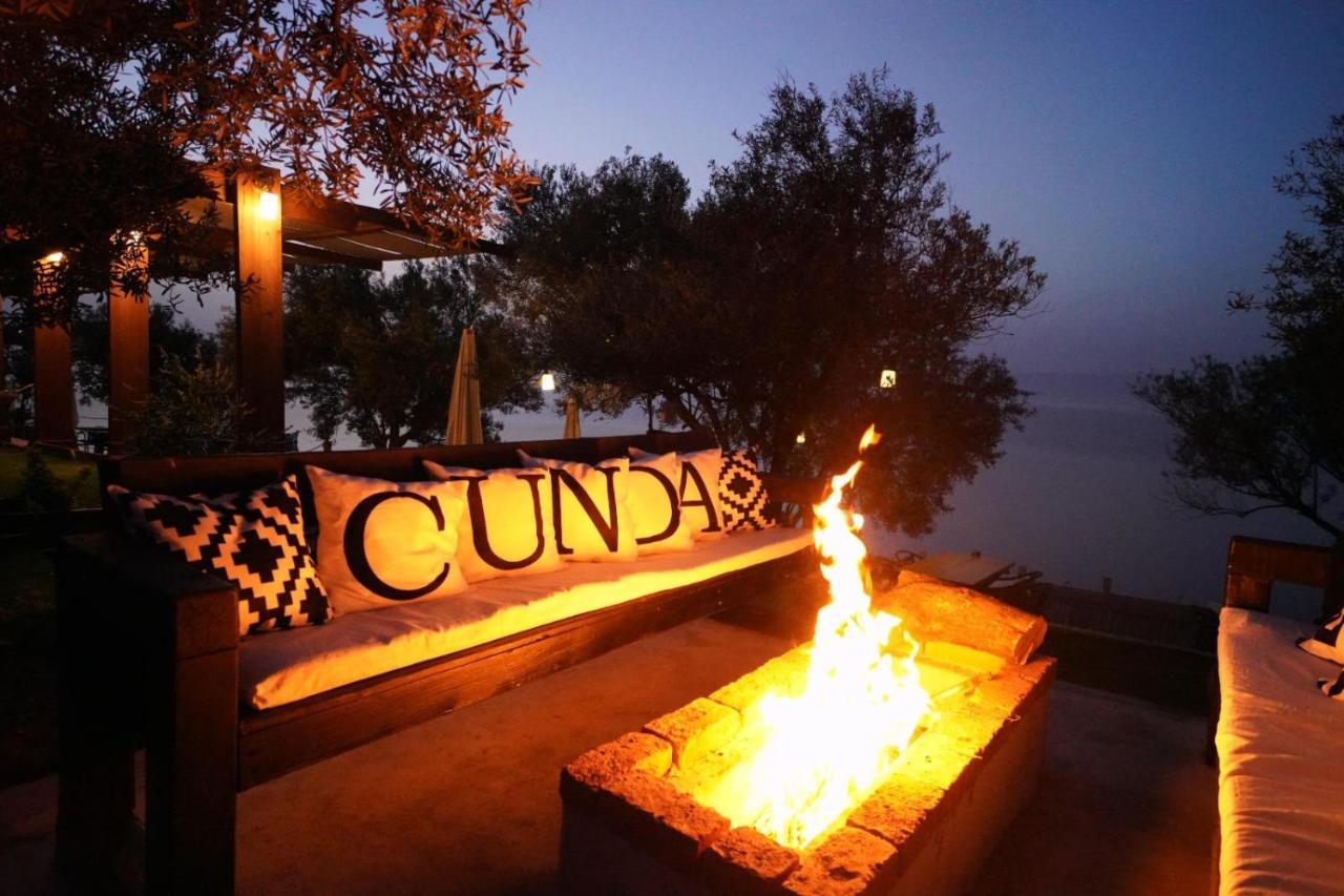 Qcunda Otel Ayvalı Exterior foto